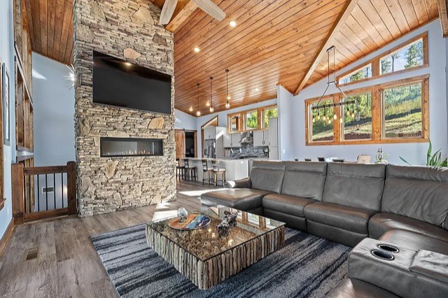 1281 High River Crossing