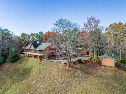 A home in Hayesville