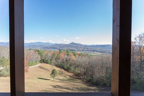 A home in Hayesville