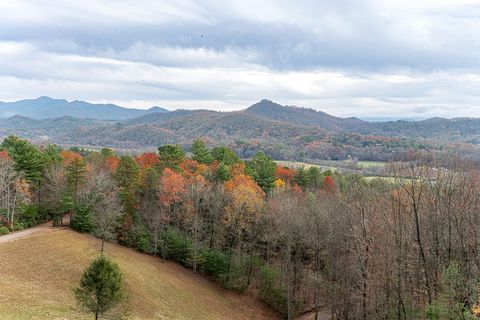 A home in Hayesville