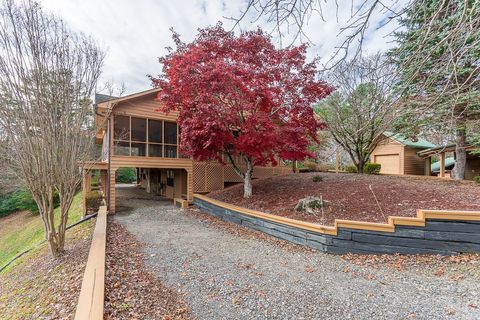 A home in Hayesville