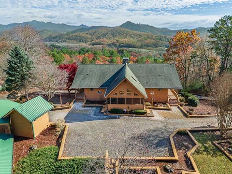 A home in Hayesville