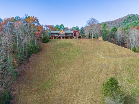 A home in Hayesville