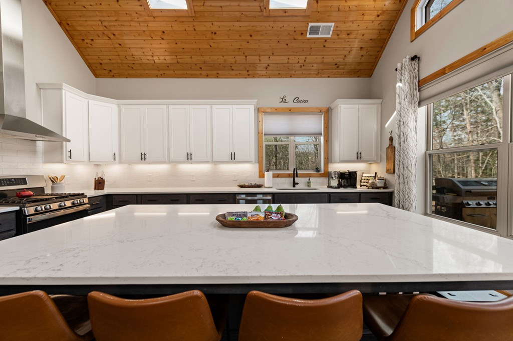 156 Ridgecrest Court