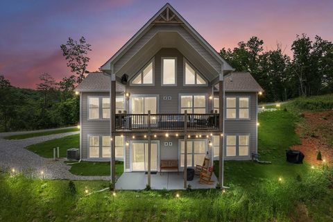 497 S Jakes Landing Way Ellijay GA 30540