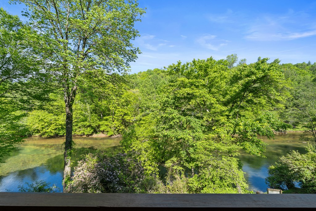 261 Riverview Drive