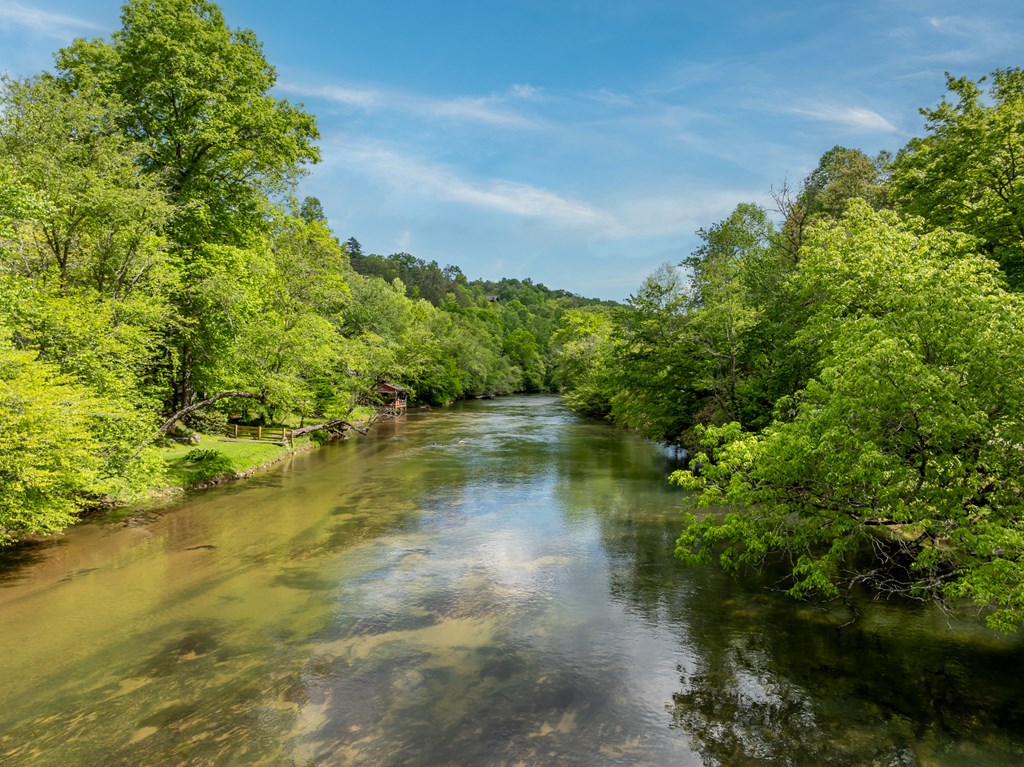 261 Riverview Drive