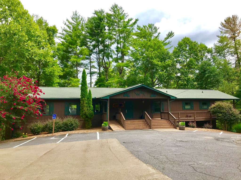 296 Valley View Road