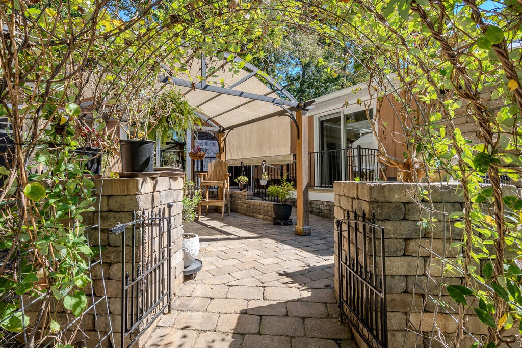 731 Walker Point Road