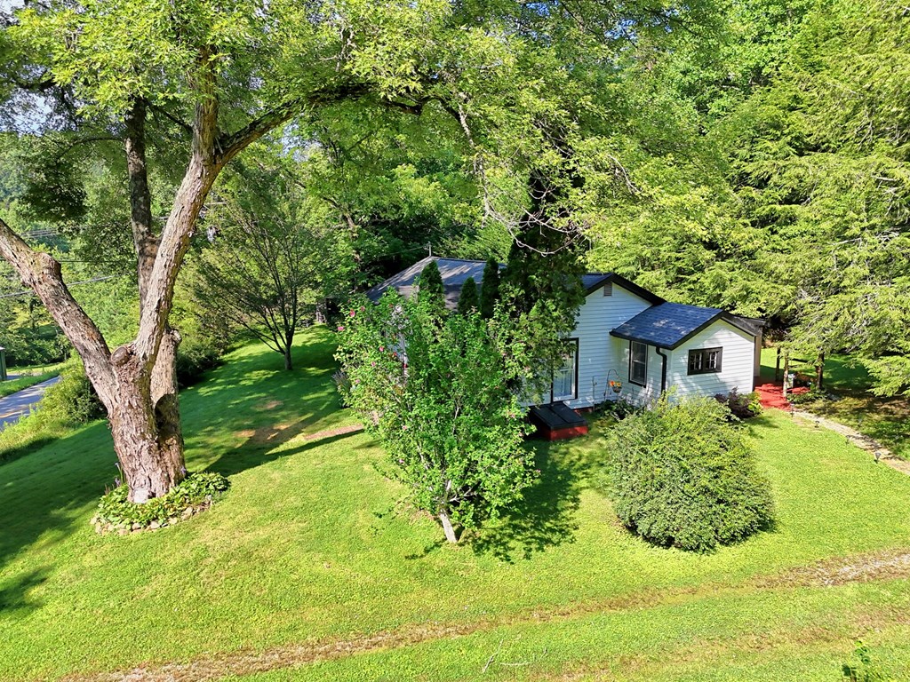 820 Ash Loop Road