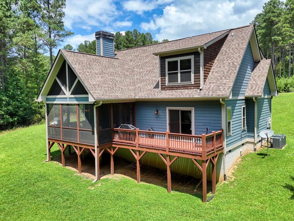 690 Stables Loop
