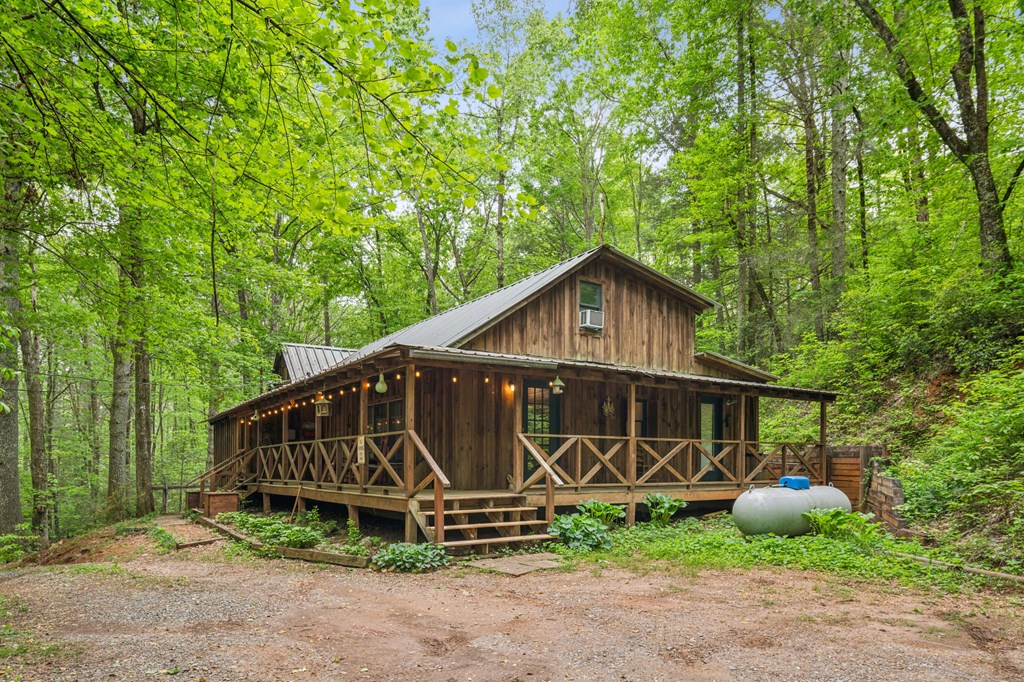 85 Clear Lake Court