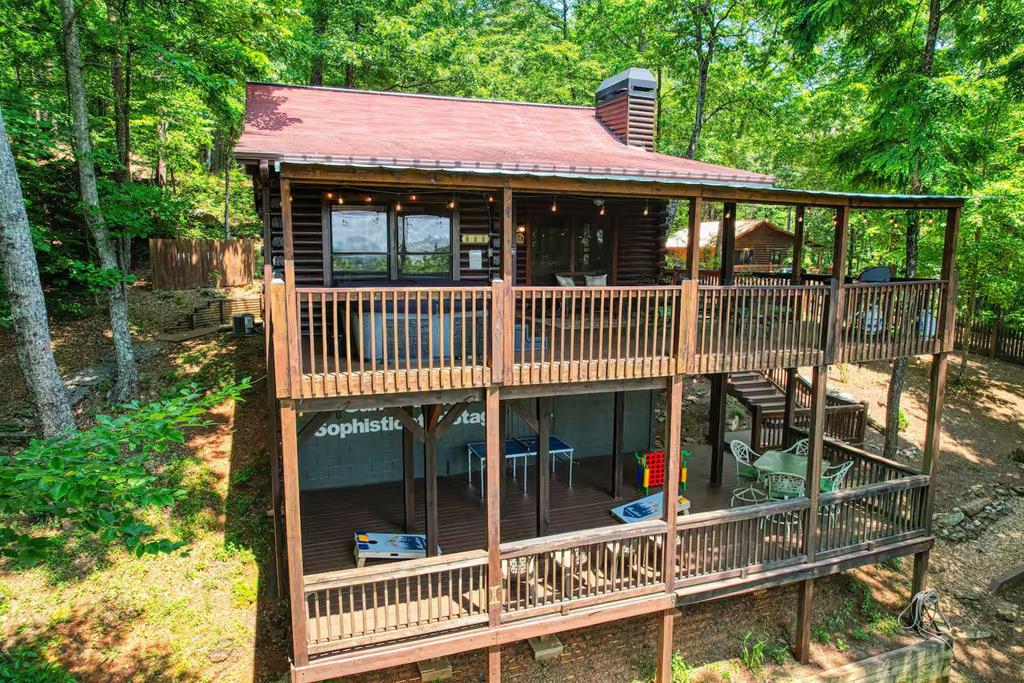 100 Smith Hill Road