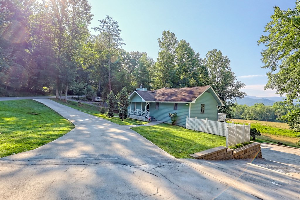 5648 Pine Crest Road