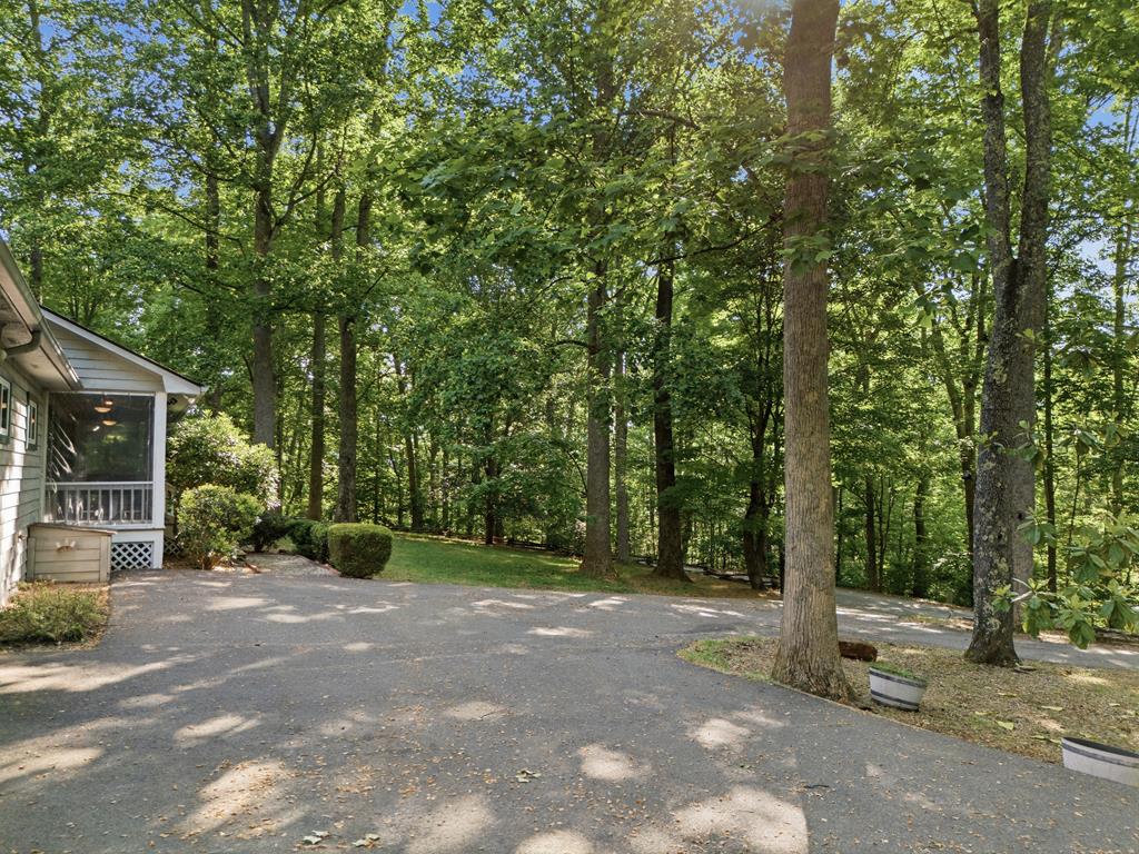 1677 Long Ridge Road