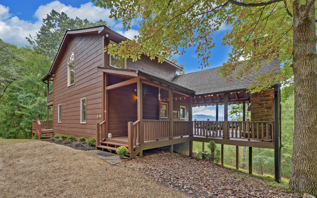 413 Laurel Hill Lane