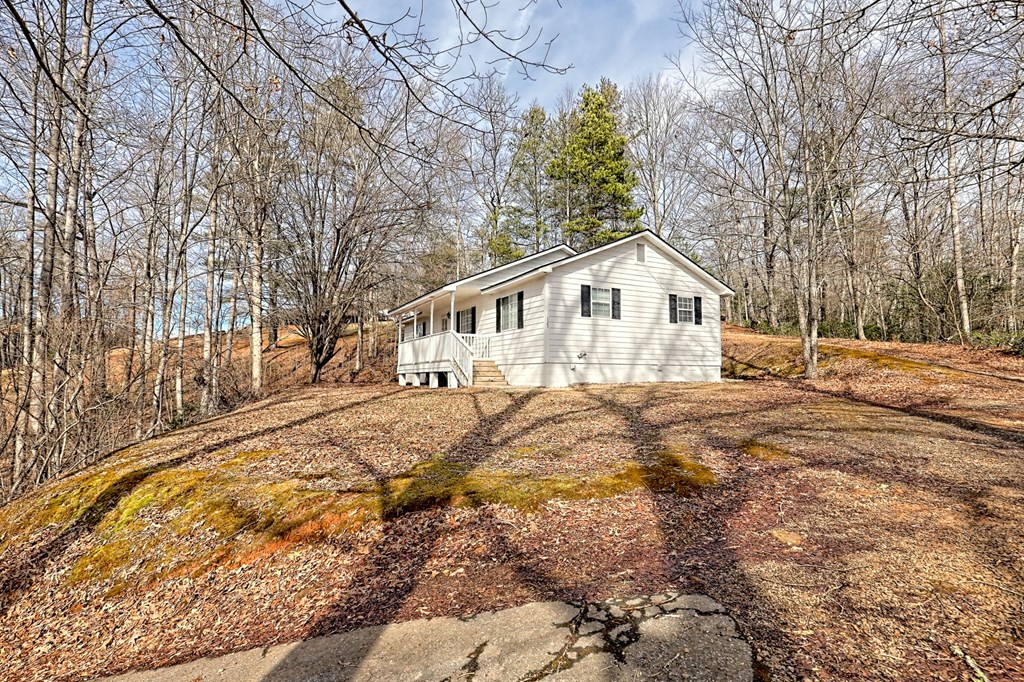 125 Moore View Drive