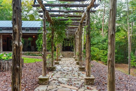 A home in Ellijay