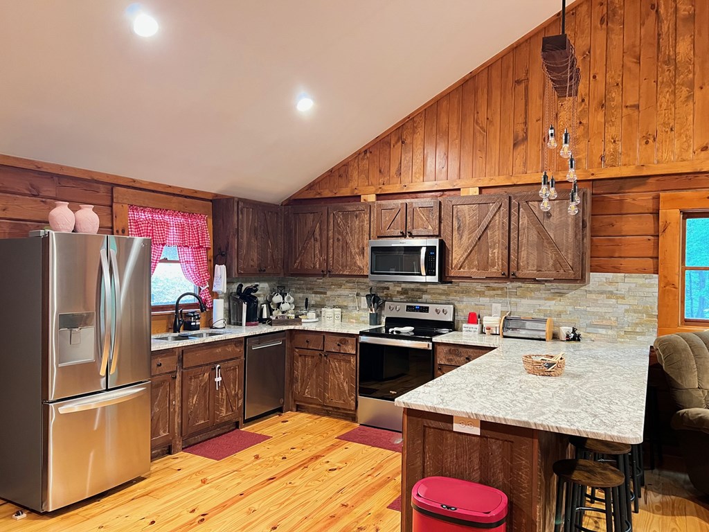 450 Mull Valley Road