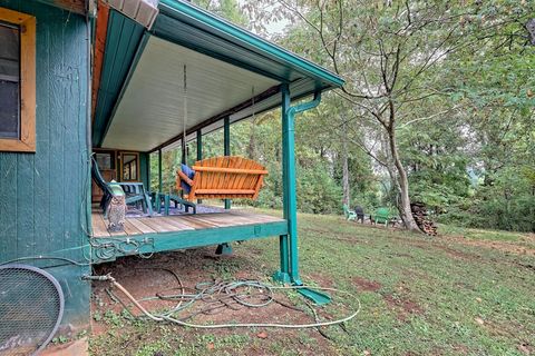 A home in Hiawassee