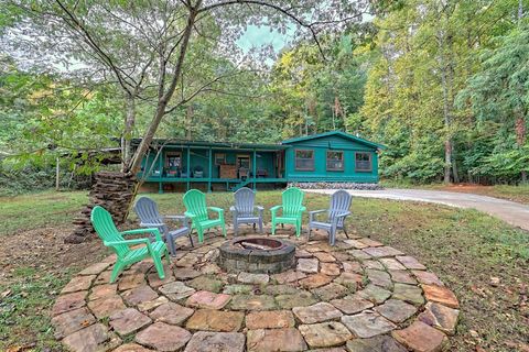 A home in Hiawassee