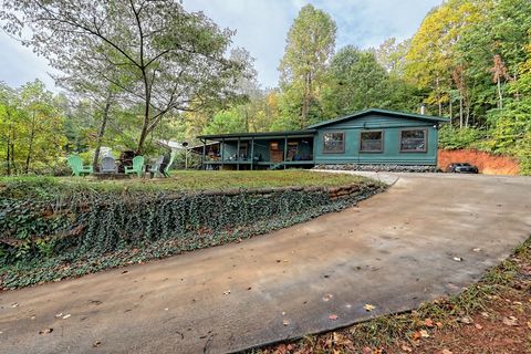 A home in Hiawassee