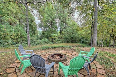 A home in Hiawassee