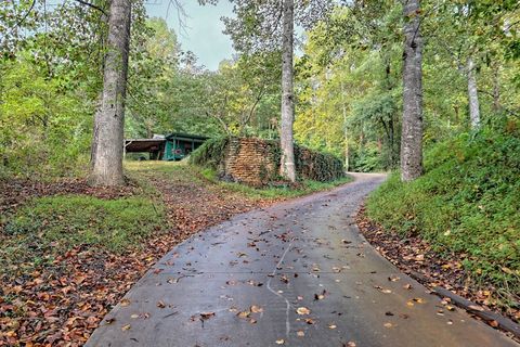 A home in Hiawassee