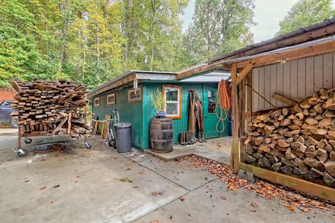 A home in Hiawassee