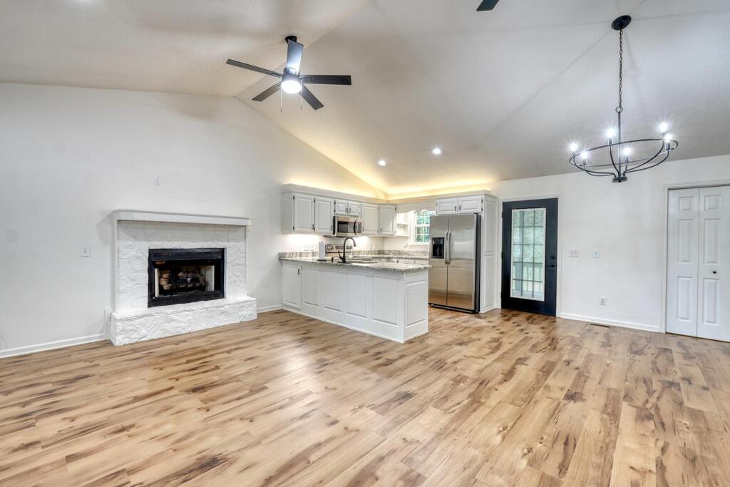754 Honeysuckle Lane