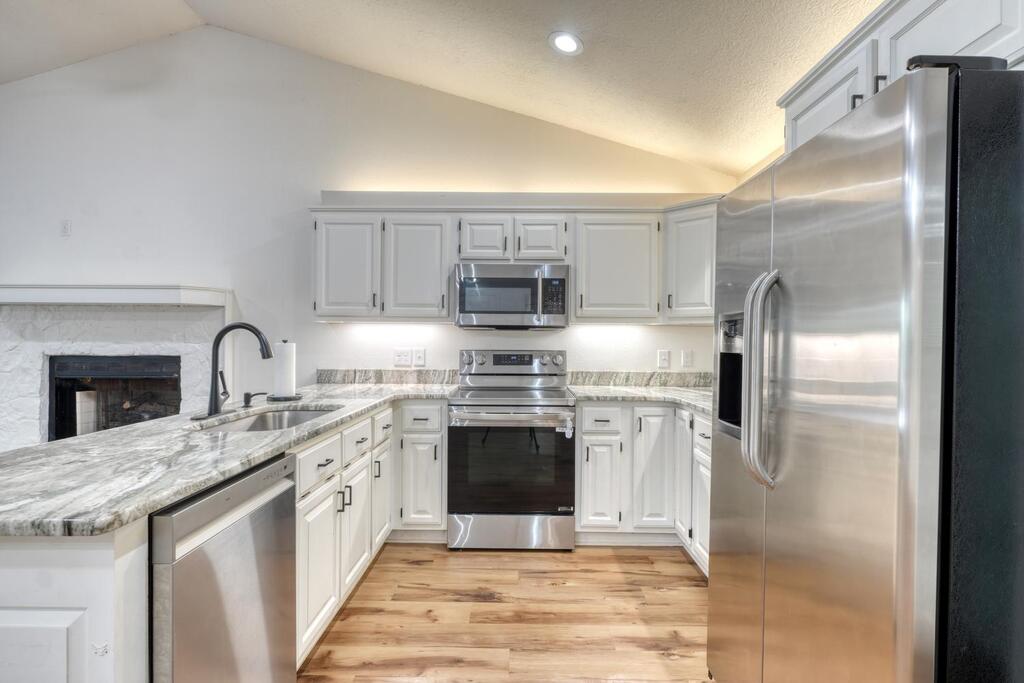 754 Honeysuckle Lane