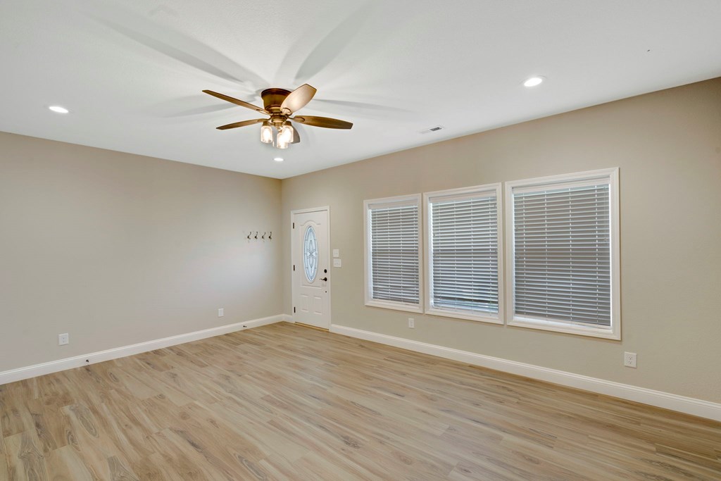 148 Riverwalk Circle