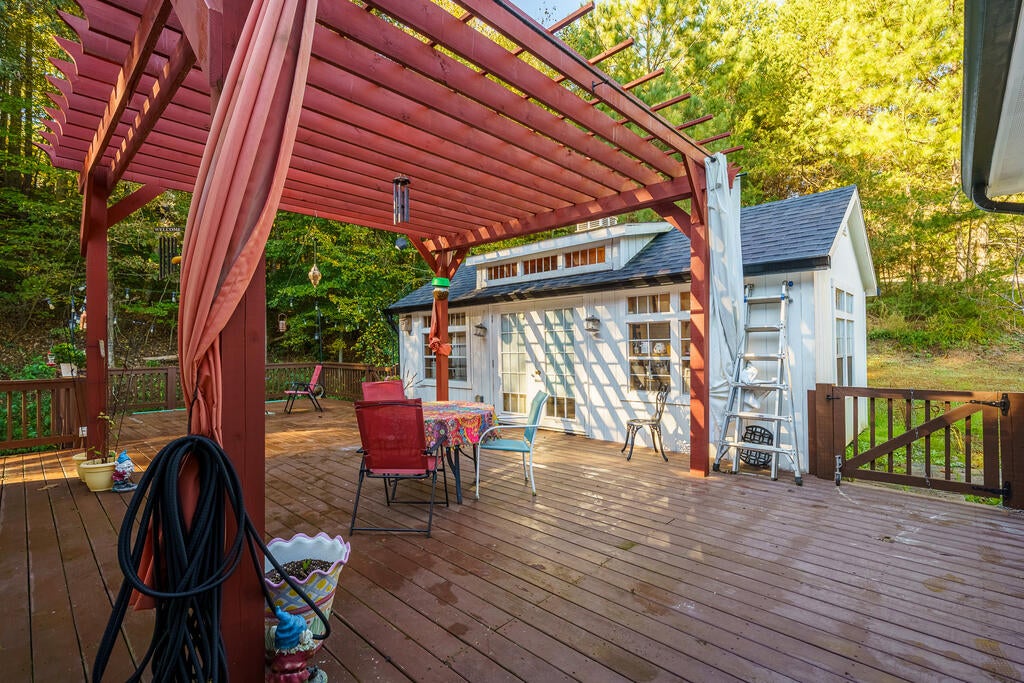 111 Summit View Drive