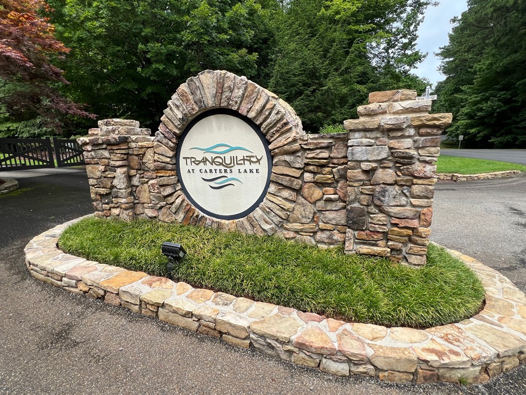 208 Harris Ridge Drive