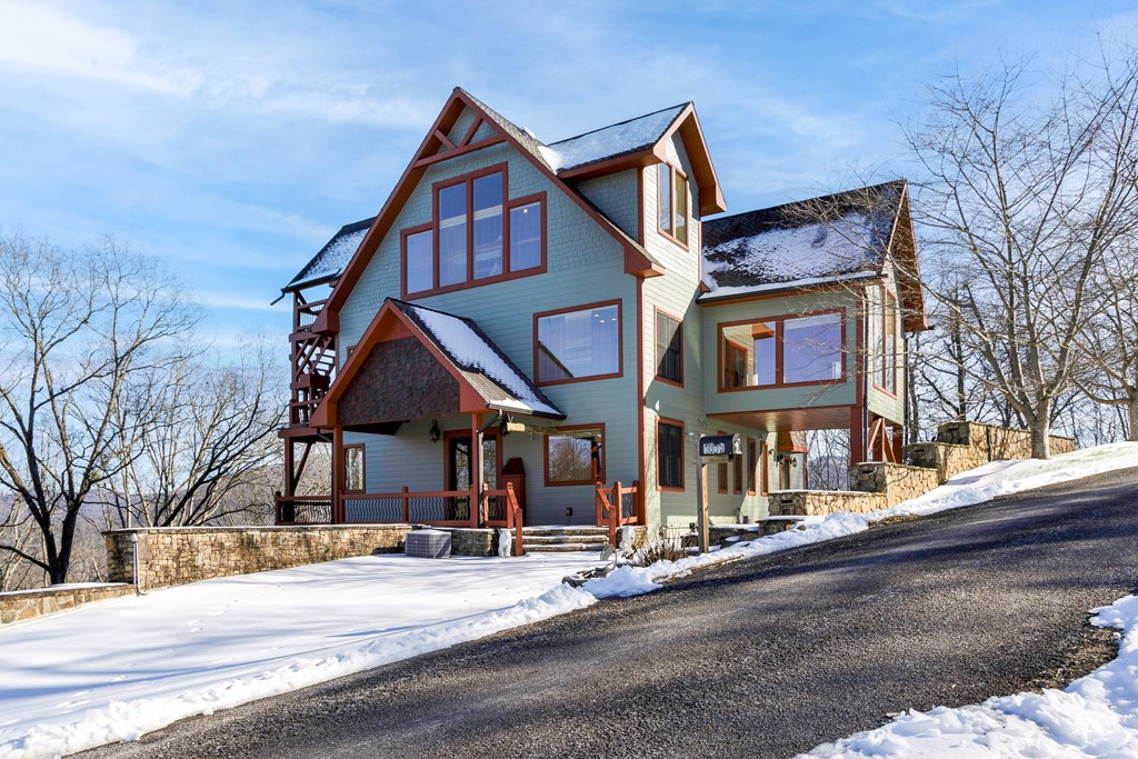 1613 Clark Drive