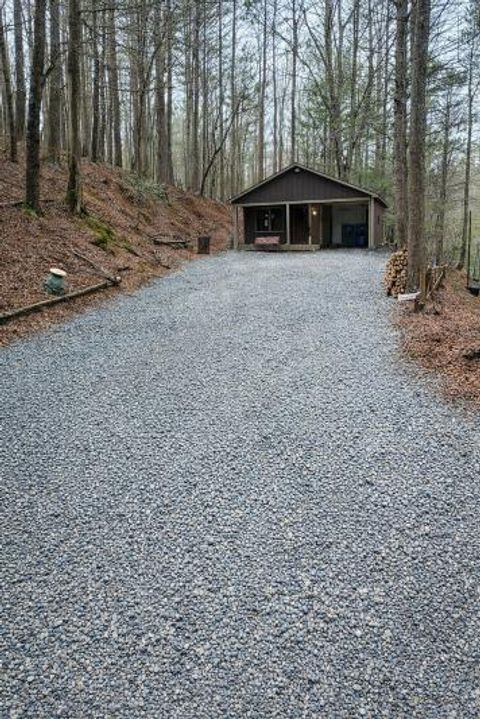 205 31st Street Ellijay GA 30540