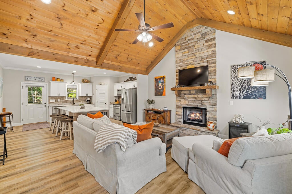 31 Daybreak Lane