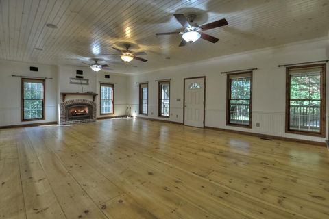 A home in Blue Ridge