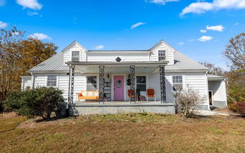 7 Old Flowers Road Blue Ridge GA 30513