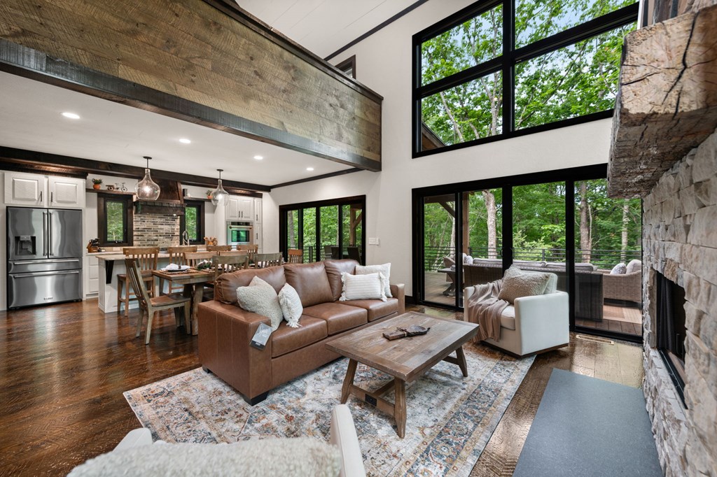 919 Price Road