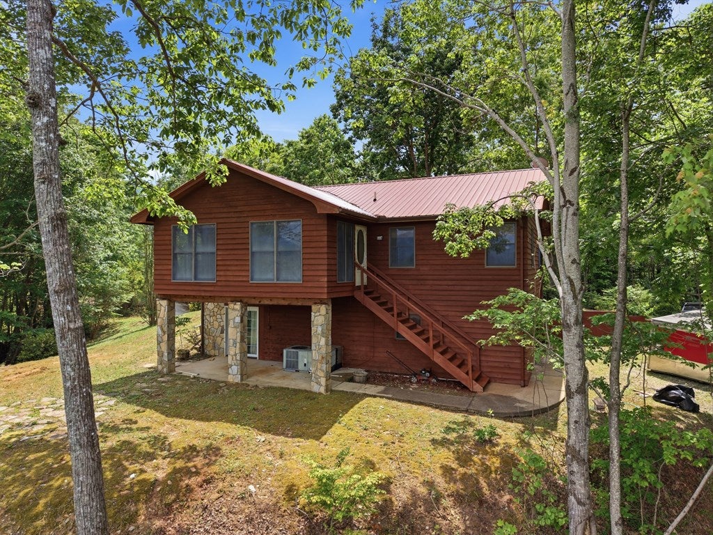 256 Hillside Lane