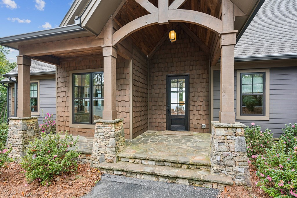 1455 Ridgeview Drive