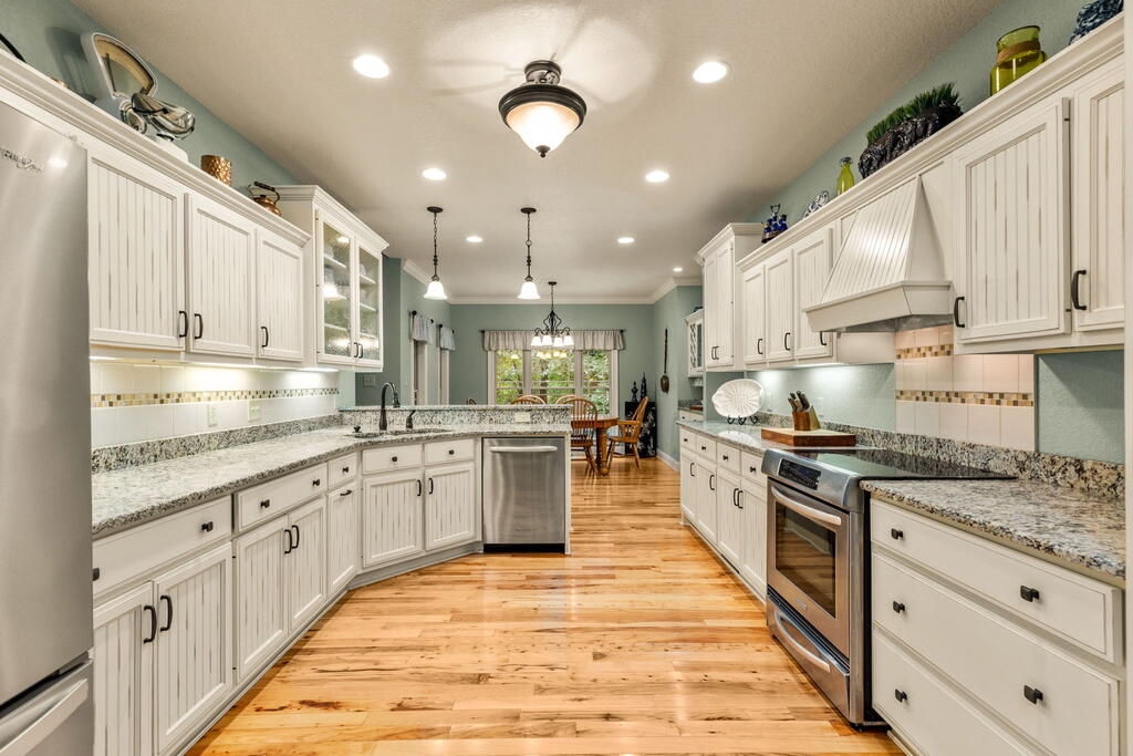200 Plantation Lane