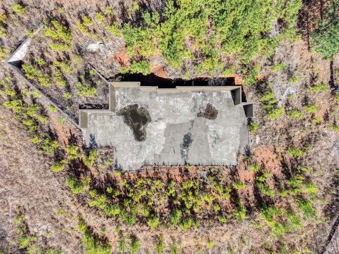 Lot 364 Thirteen Hundred