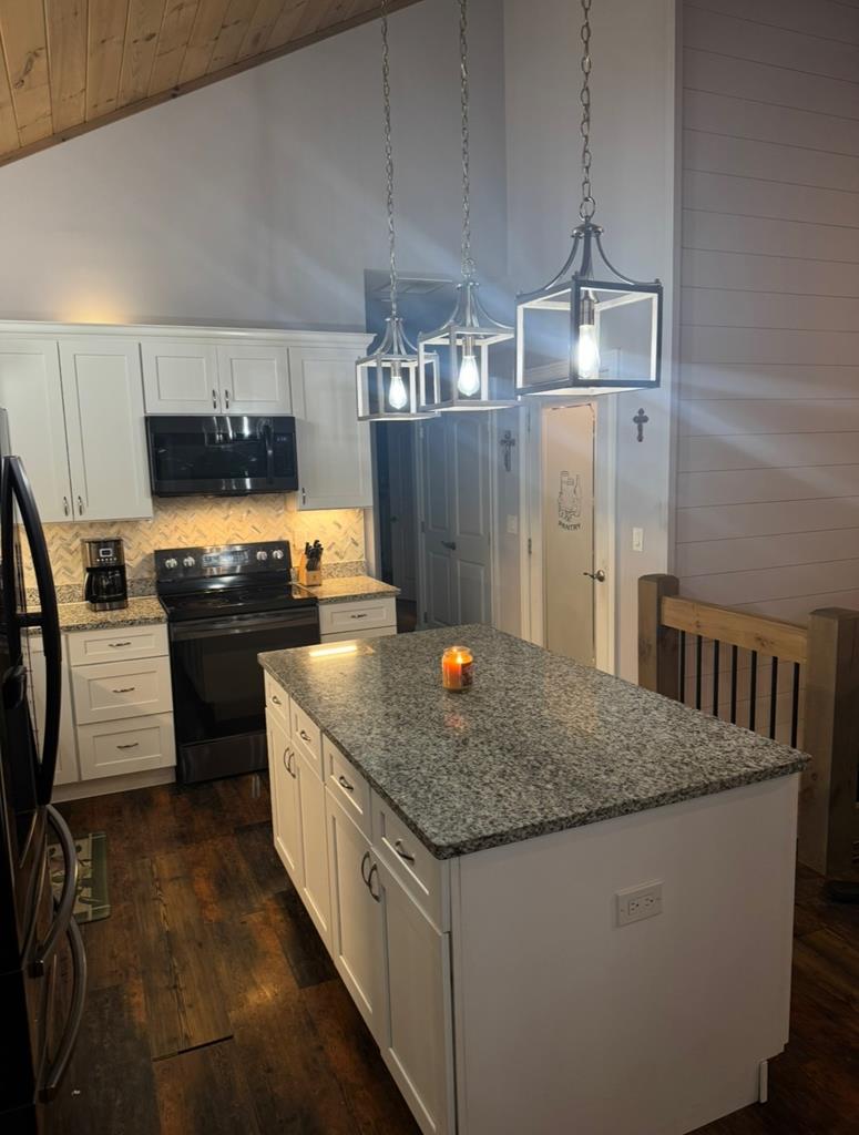 125 Winding Creek Road