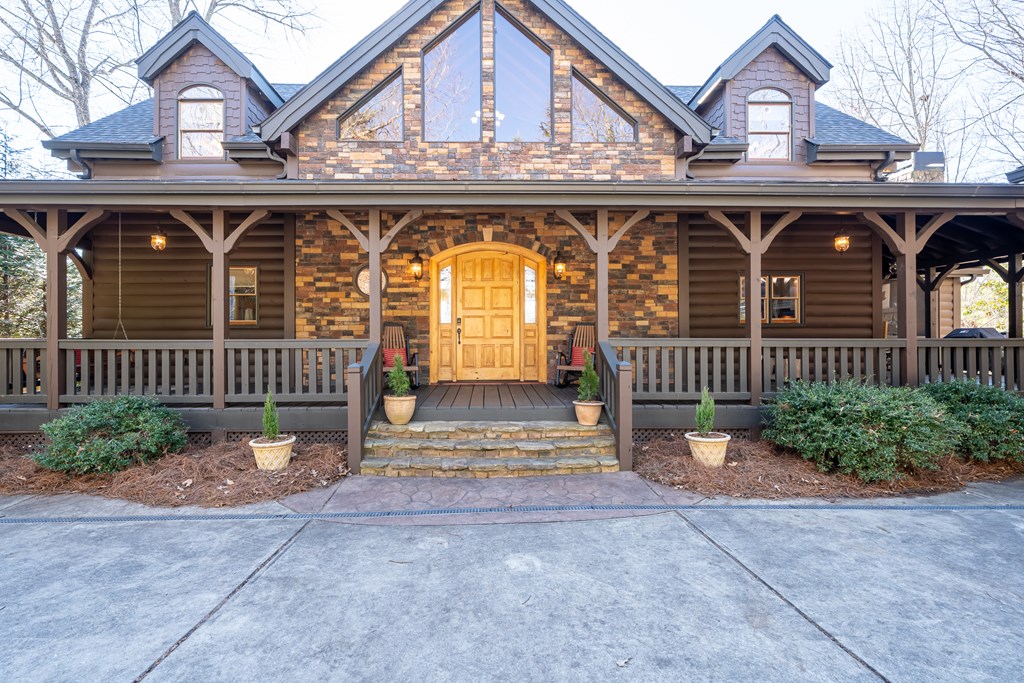 5 Emerald Point