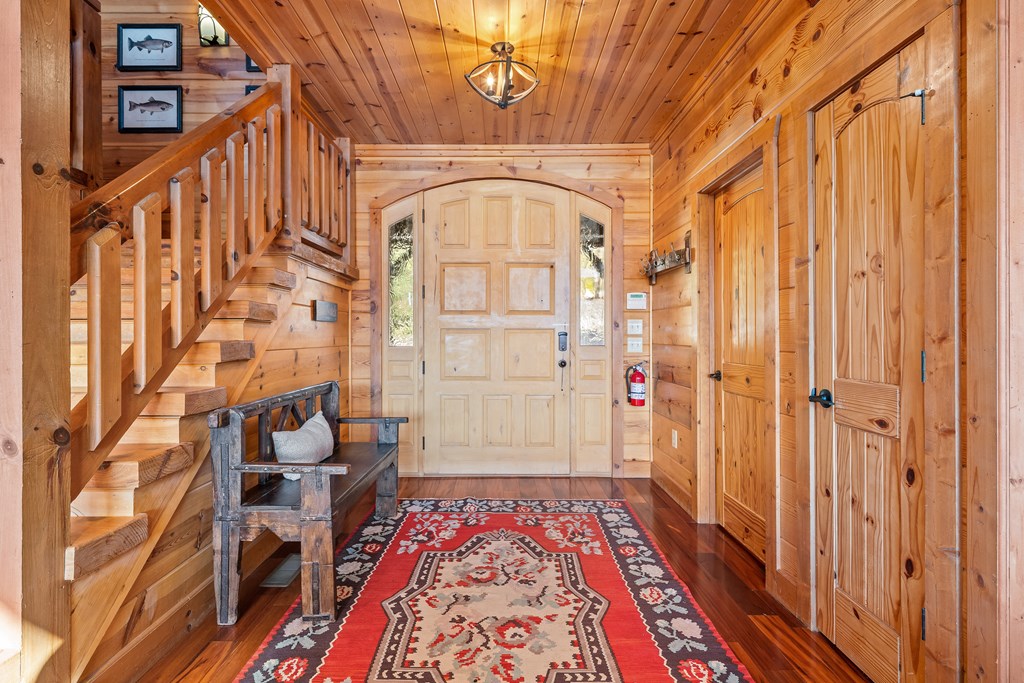 5 Emerald Point