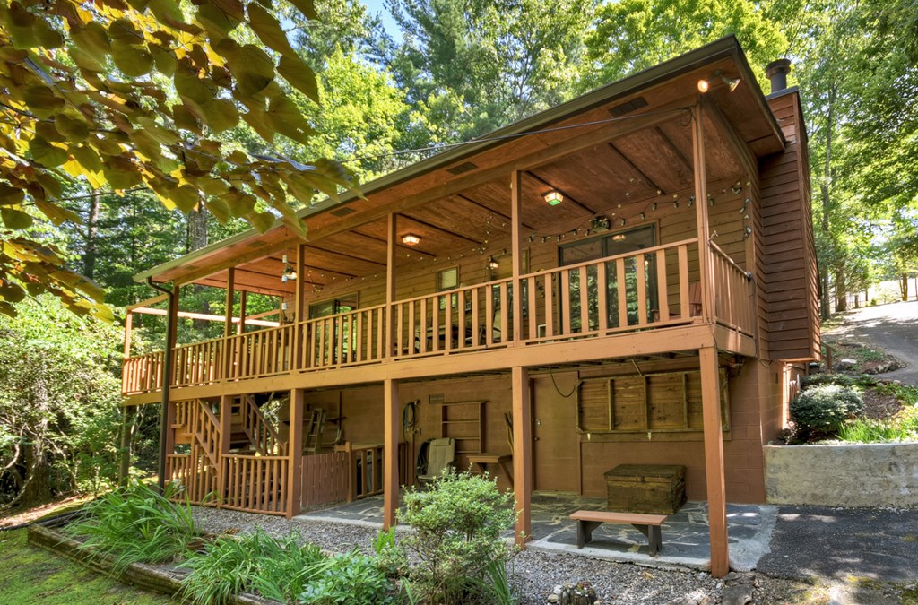 221 Chatto Loop Road