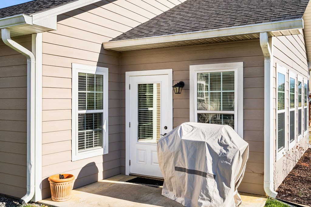 116 Riverwalk Circle