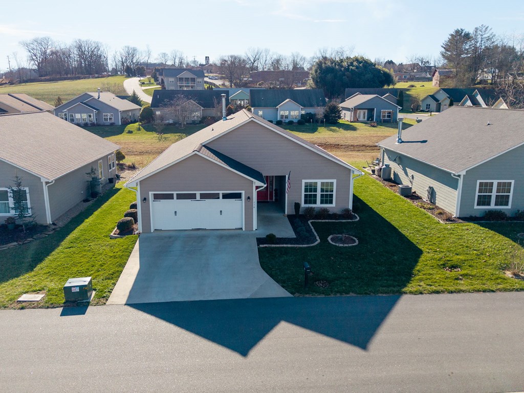 116 Riverwalk Circle